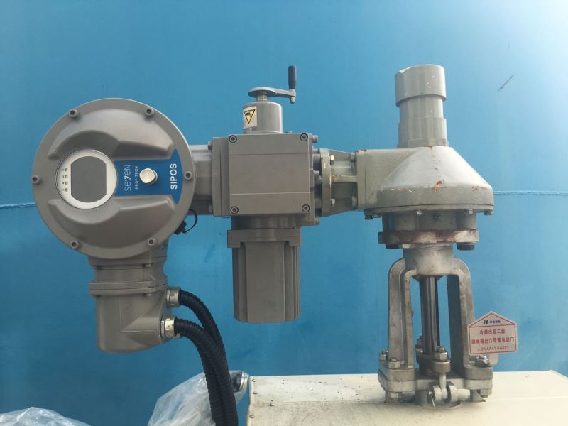 SIPOS 7 照片 (17)配電動閘閥.jpg